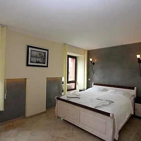 Da Gianni Gmbh Hotel *